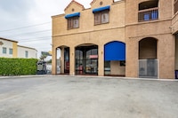 Motel 6 Gardena, CA - South