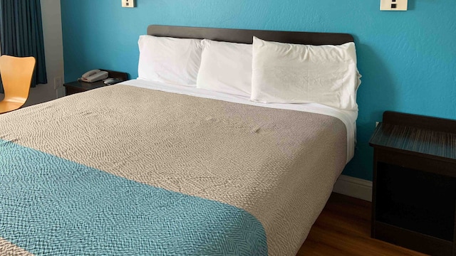 1 King Bed | Suite, Non-Smoking, Micfridge