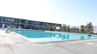 Motel 6 Claremont, CA