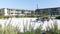 Motel 6 Claremont, CA