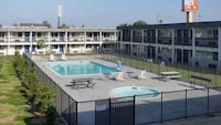 Motel 6 Claremont, CA