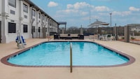 Motel 6 Brenham, TX