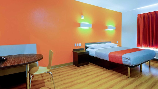 1 King Bed | Mobil Access Tub Nsmk Kitchen