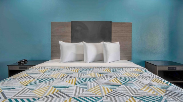 1 King Bed | Mobil Acc RI Shwr Suite Nsmk