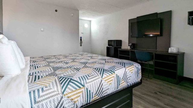 1 King Bed | Micfridge/Non-Smoking 