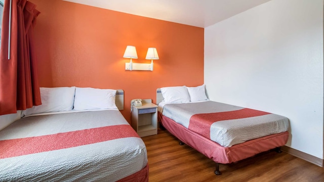 2 FULL BEDS | SMOKING