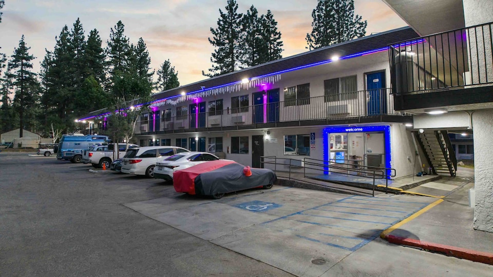 Motel 6 Big Bear Lake, CA, Big Bear Lake_89f9f4fc, Big Bear Lake