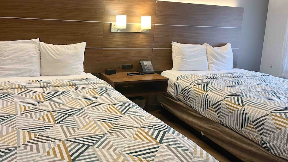 Motel 6 Phoenix, AZ - Midtown, C85013, Phoenix