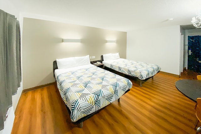 2 FULL BEDS | SMOKING