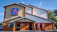 Motel 6 Salisbury, MD