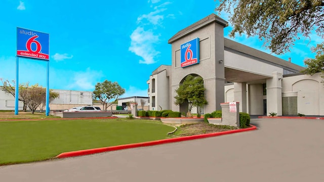 Studio 6 San Antonio, TX - Airport