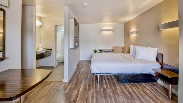 1 King Bed | Suite, Non-Smoking