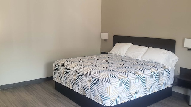 1 Queen Bed | Smoking