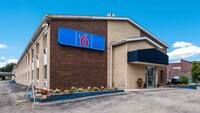 Motel 6 Madison, WI - East