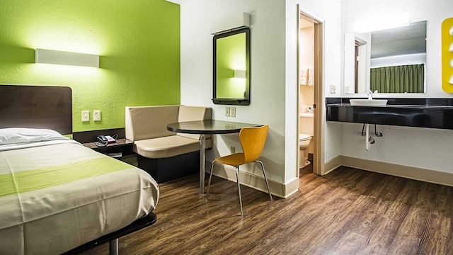 1 King Bed | Mobility Accessible Tub, Nsmk