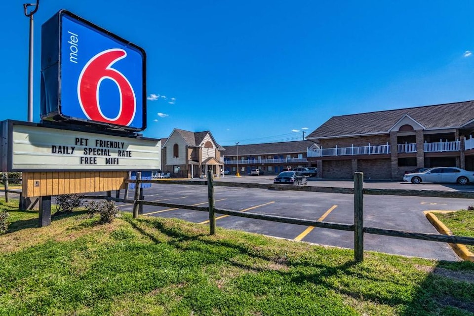 Motel 6 Portsmouth, VA, Portsmouth_g6, Portsmouth