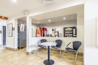 Motel 6 Indianapolis, IN