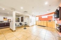 Motel 6 Indianapolis, IN