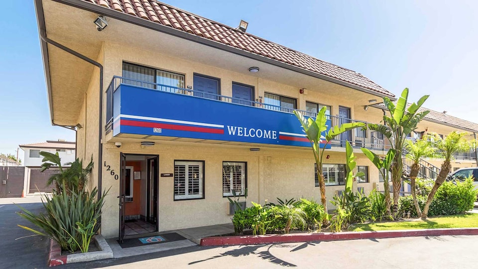 Motel 6 Riverside, CA - UCR East, Riverside_g6, Riverside