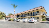 Motel 6 Riverside, CA - UCR East
