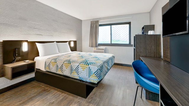 1 Full Bed | Non-Smoking