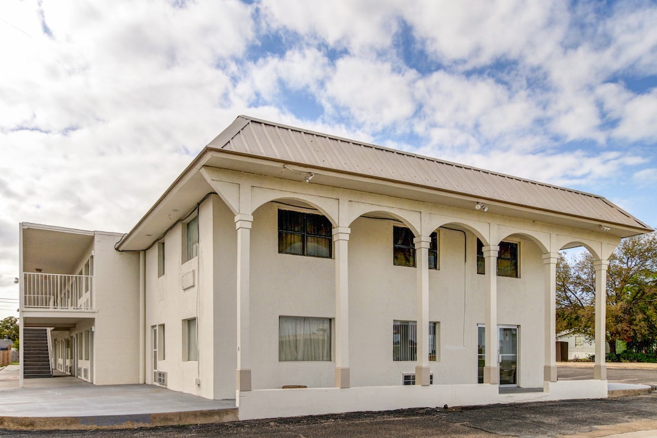 Motel 6 Waco, TX - Lacy Lakeview, Waco, Waco