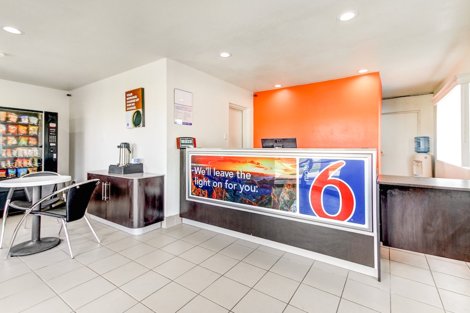 Motel 6 Waco, TX - Lacy Lakeview, Waco, Waco