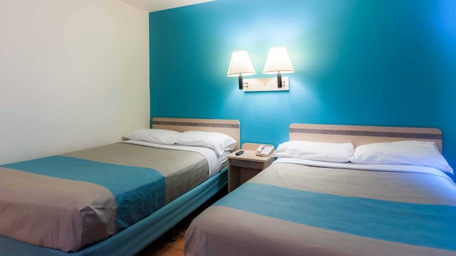 2 Full Beds | Non-Smoking