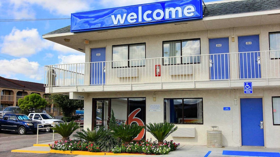 Motel 6 Kingsville, TX,  Kingsville, TX, Kingsville