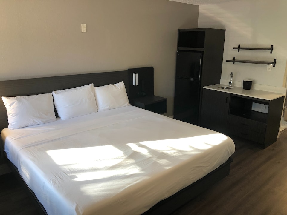 Studio 6 Sacramento, CA – Natomas & SMF Airport, C95630, Sacramento CA