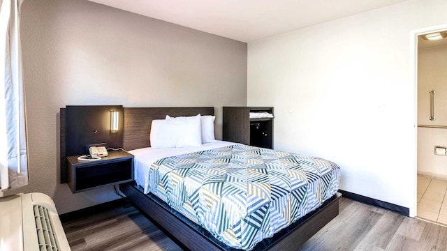 1 Full Bed | Mobility Access RI Shwr, Nsmk