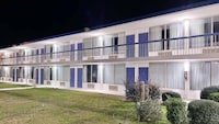 Motel 6 Marianna, FL