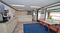 Motel 6 Columbus, MS