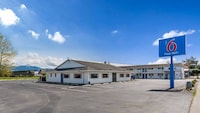 Motel 6 Burlington, WA