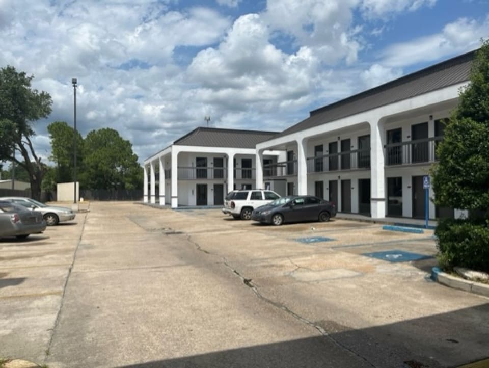 Motel 6 Baton Rouge, LA - East - I-12, C70816, Baton Rouge LA