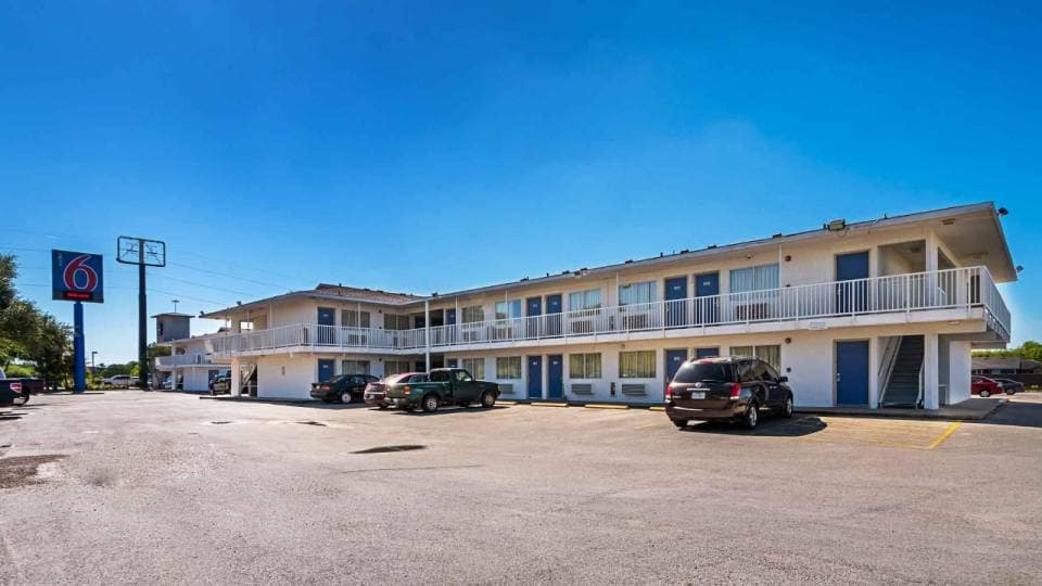 Motel 6 Corpus Christi, TX - Northwest, C78408, Corpus Christi TX