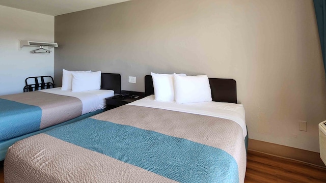 2 Queen Beds | Mobil Access Tub Nsmk Kitchen