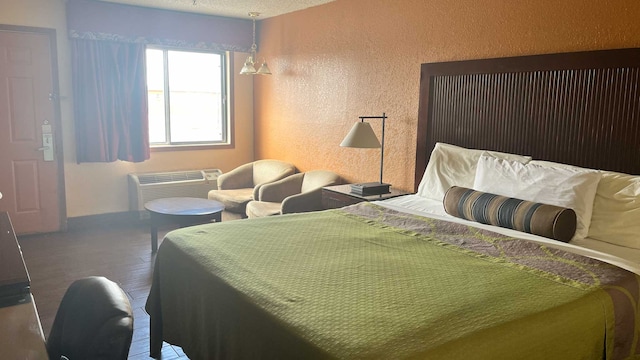 1 King Bed | Mobil Acc RI Shwr Smk Micfridg