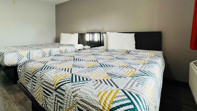 2 Queen Beds | Mini Fridge