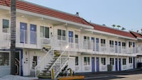 Motel 6 La Mesa, CA - San Diego