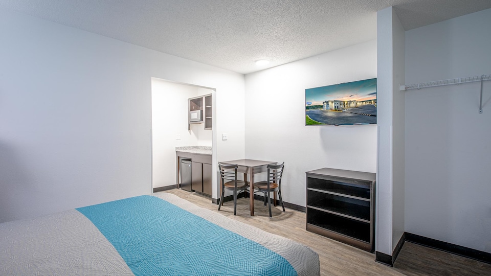 Motel 6 Greenville, SC - I-85 Near Downtown, Greenville_g6, Greenville