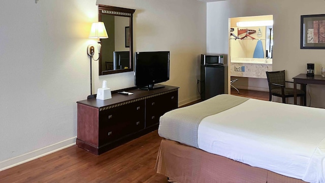 1 Queen Bed | Non-Smoking, Micfridge