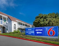 Studio 6 Suites Carpinteria, CA–Santa Barbara-South