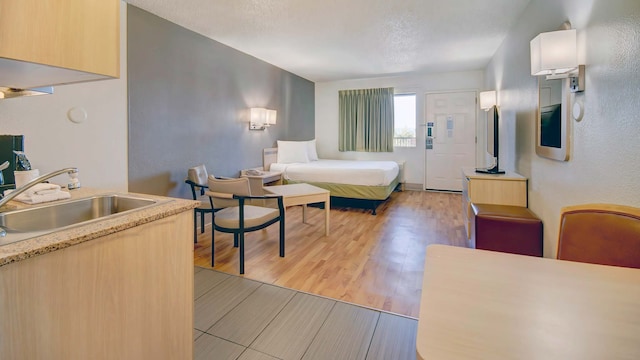 1 KING BED | SOFA MICROFRIDGE NON-SMOKING