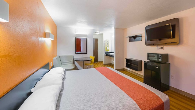 1 King Bed | Mobility Accessible Tub, Nsmk