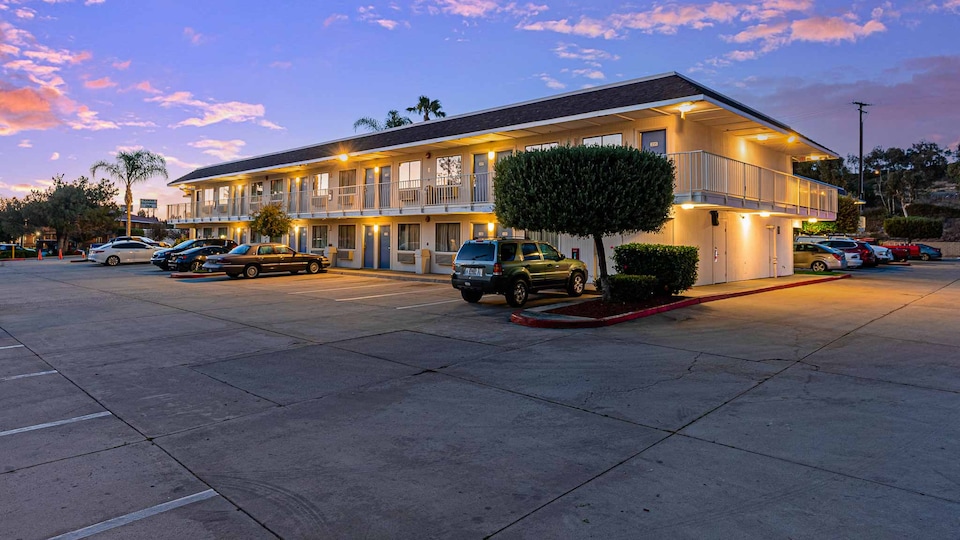 Motel 6 Temecula, CA - Historic Old Town, Temecula, Temecula