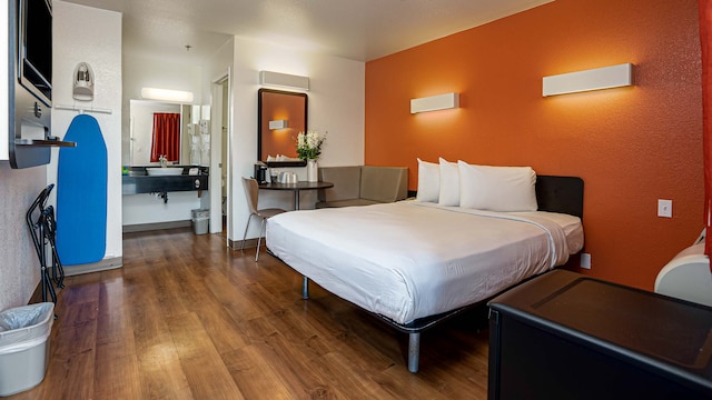 1 Full Bed | ADA/RI Shower