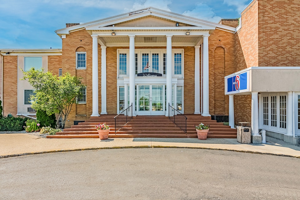 Motel 6 Grand Rapids, MI - Northeast, C49321, Grand Rapids MI