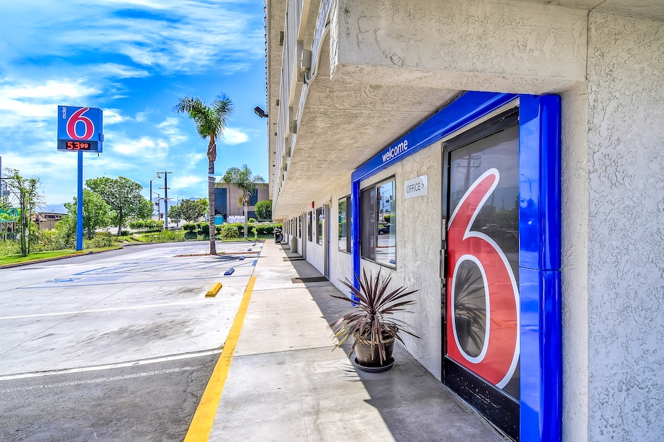 Motel 6 Corona, CA - Norco, C92503, Corona CA