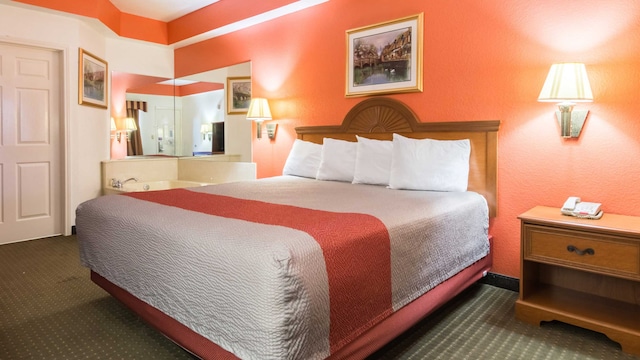 1 KING BED | NSMK HOT TUB MICFRIDGE